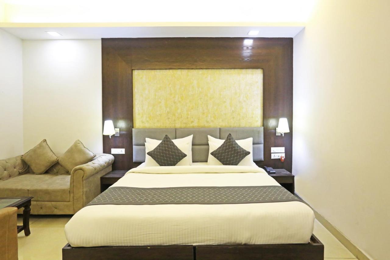 Hotel Park Tree Near Delhi Airport Neu-Delhi Exterior foto