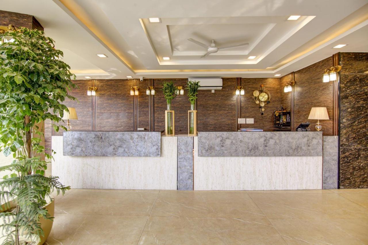 Hotel Park Tree Near Delhi Airport Neu-Delhi Exterior foto