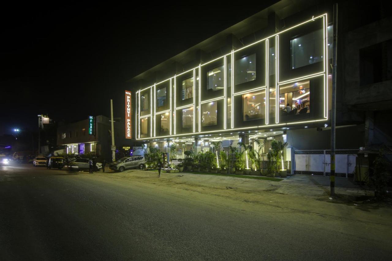 Hotel Park Tree Near Delhi Airport Neu-Delhi Exterior foto