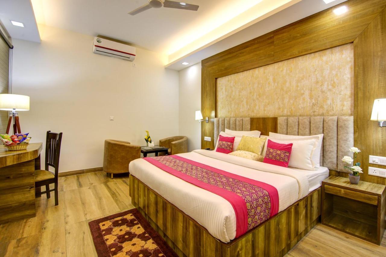 Hotel Park Tree Near Delhi Airport Neu-Delhi Exterior foto