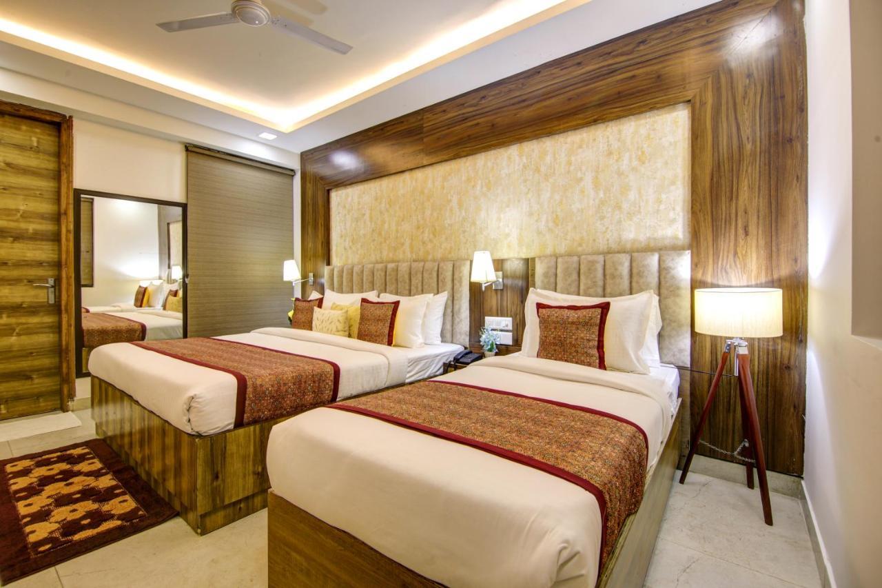 Hotel Park Tree Near Delhi Airport Neu-Delhi Exterior foto