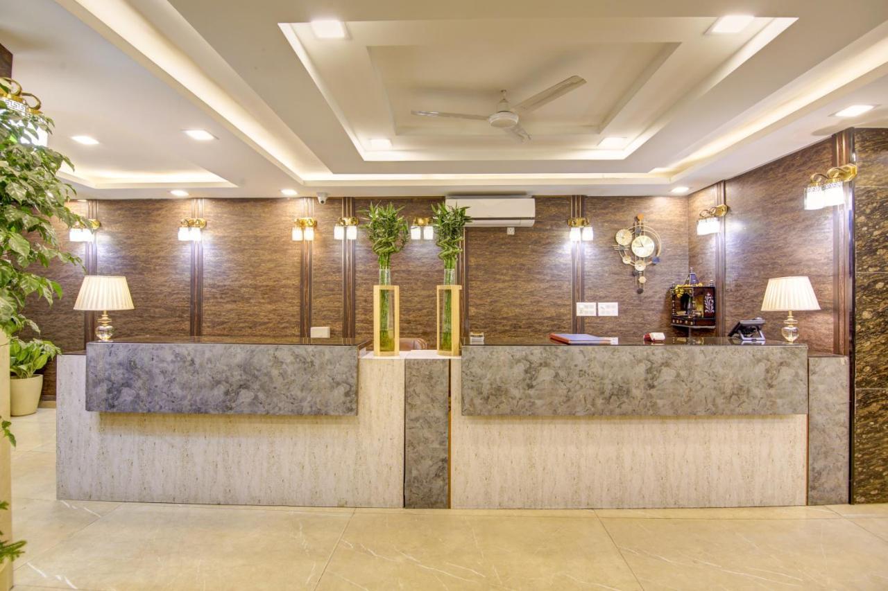 Hotel Park Tree Near Delhi Airport Neu-Delhi Exterior foto